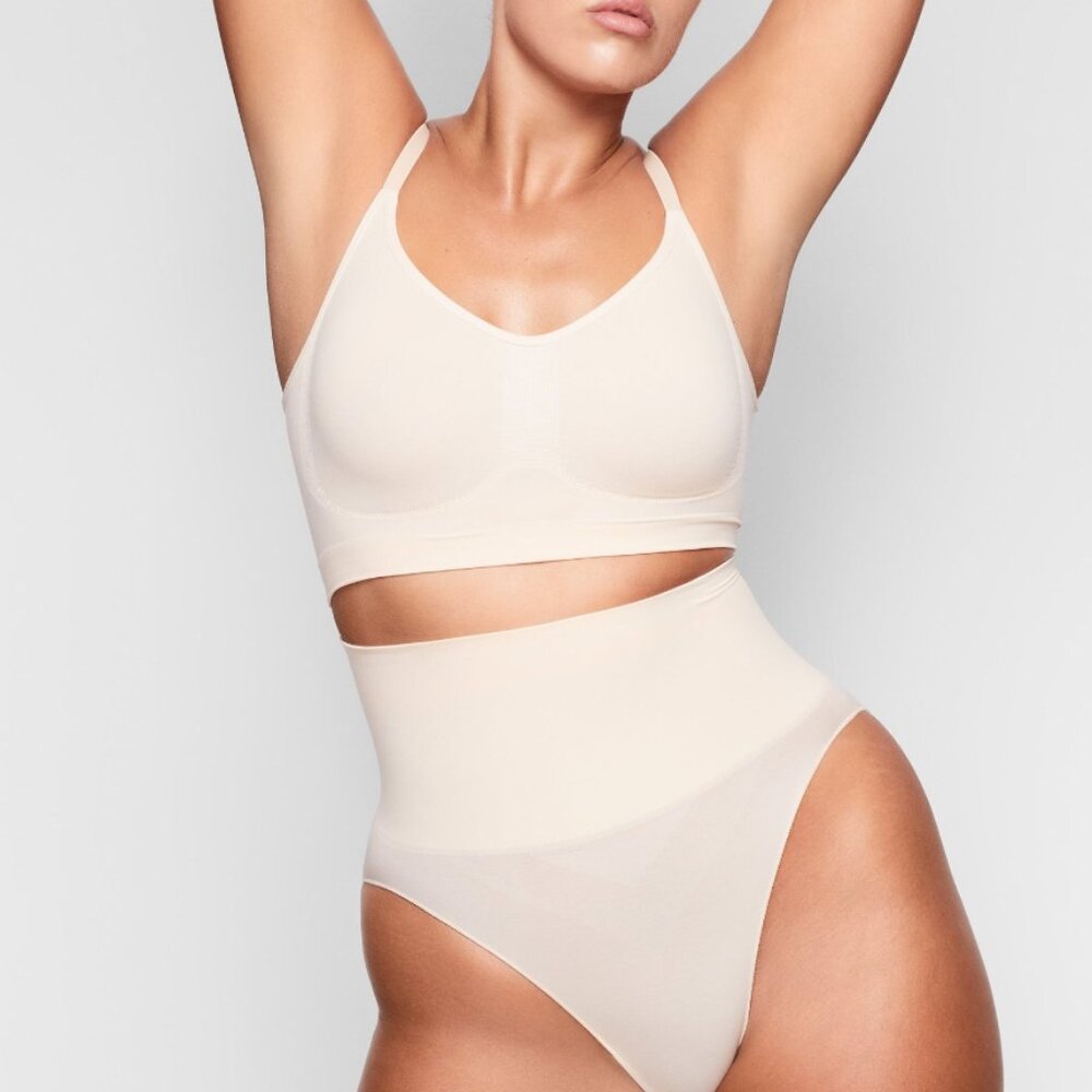 SKIMS Seamless Sculpt Bralette NWT